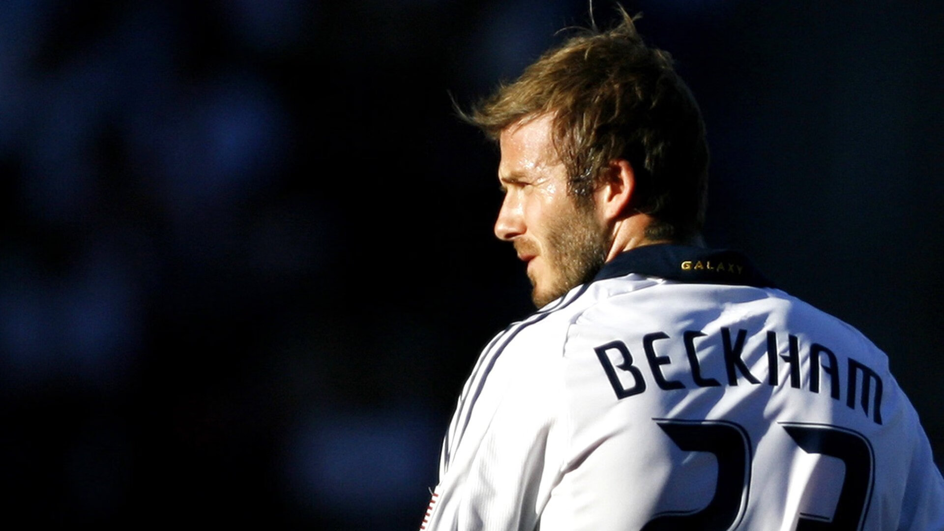 詹姆斯突破如风湖人主场轻取雷霆,詹姆斯湖人队集锦